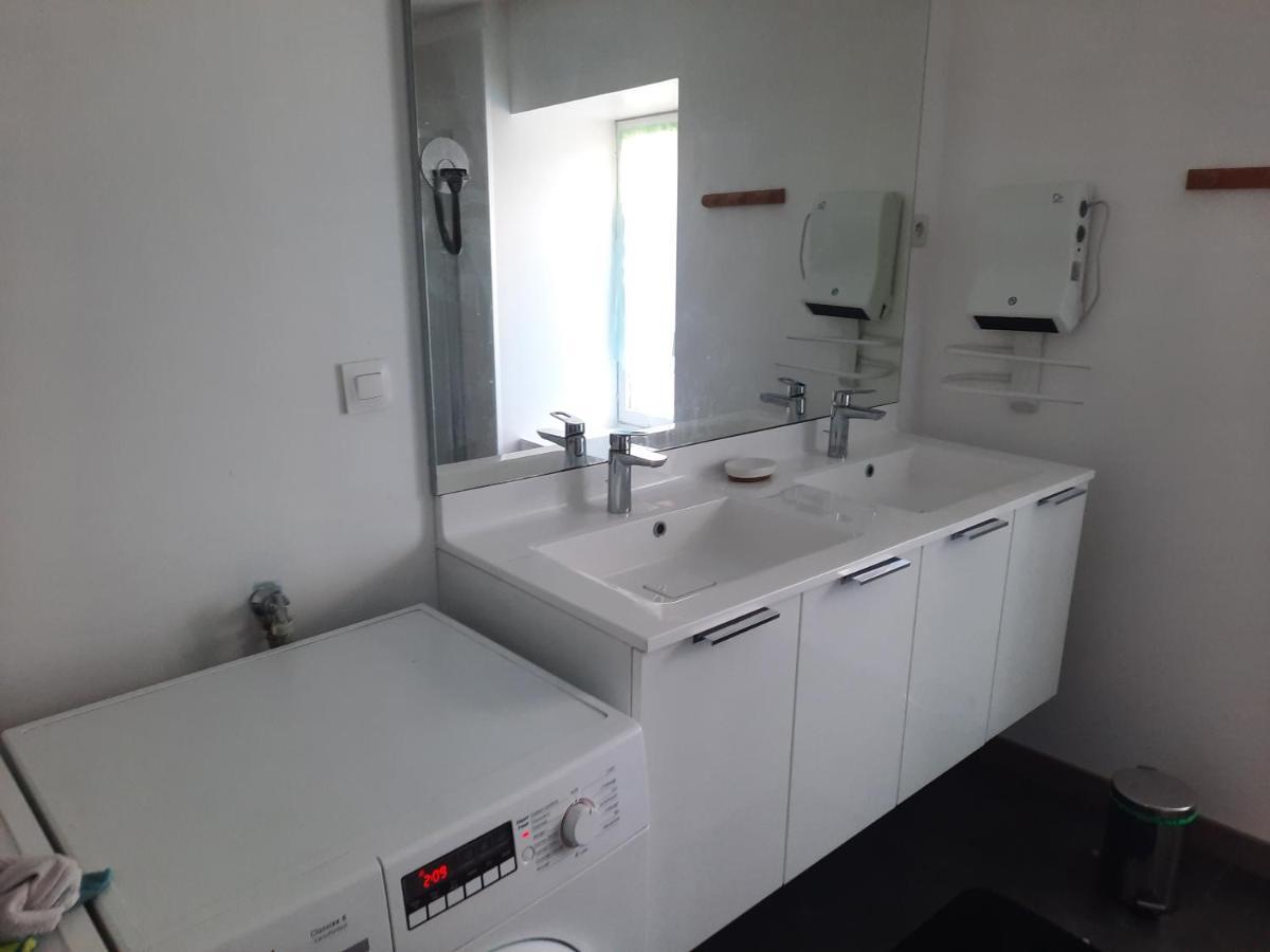 Appartement Tres Spacieux 4 Chambres 6 Couchages Noidans-le-Ferroux Luaran gambar