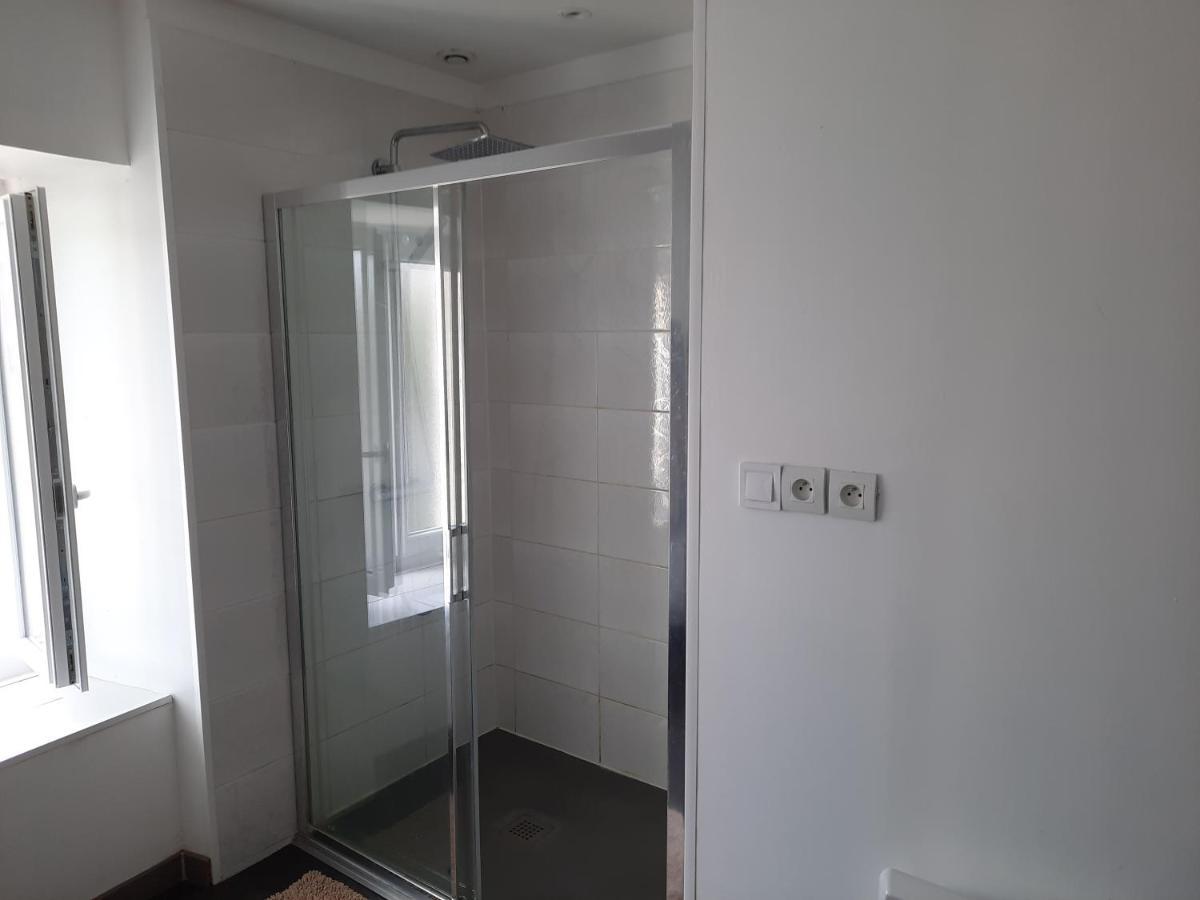 Appartement Tres Spacieux 4 Chambres 6 Couchages Noidans-le-Ferroux Luaran gambar